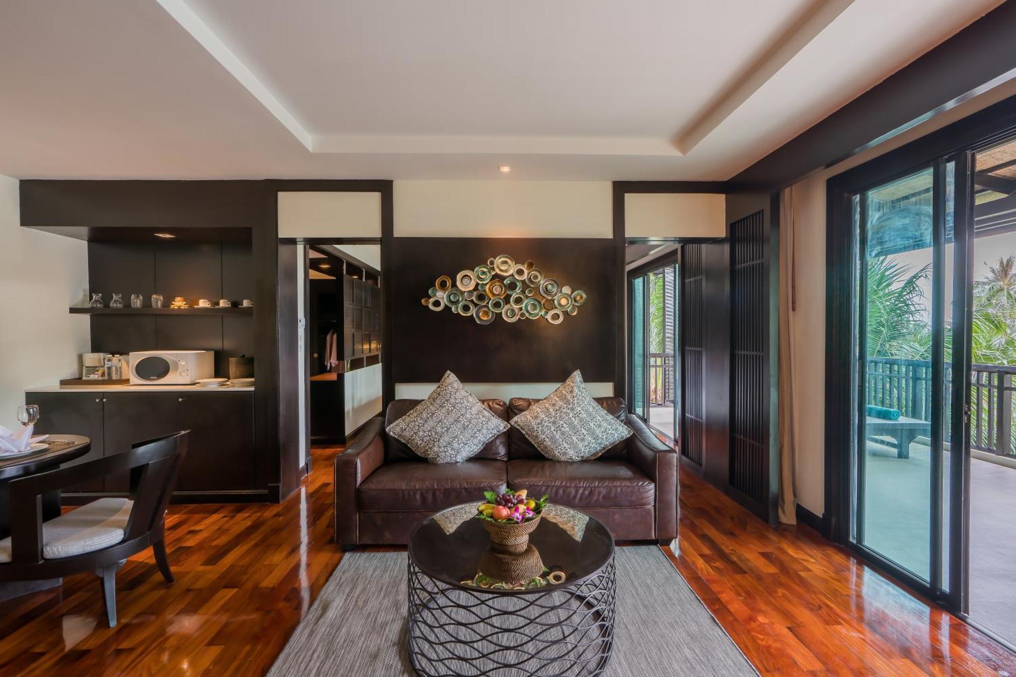 Kc Grande Resort Κο Τσανγκ Εξωτερικό φωτογραφία Living room of a suite at the hotel