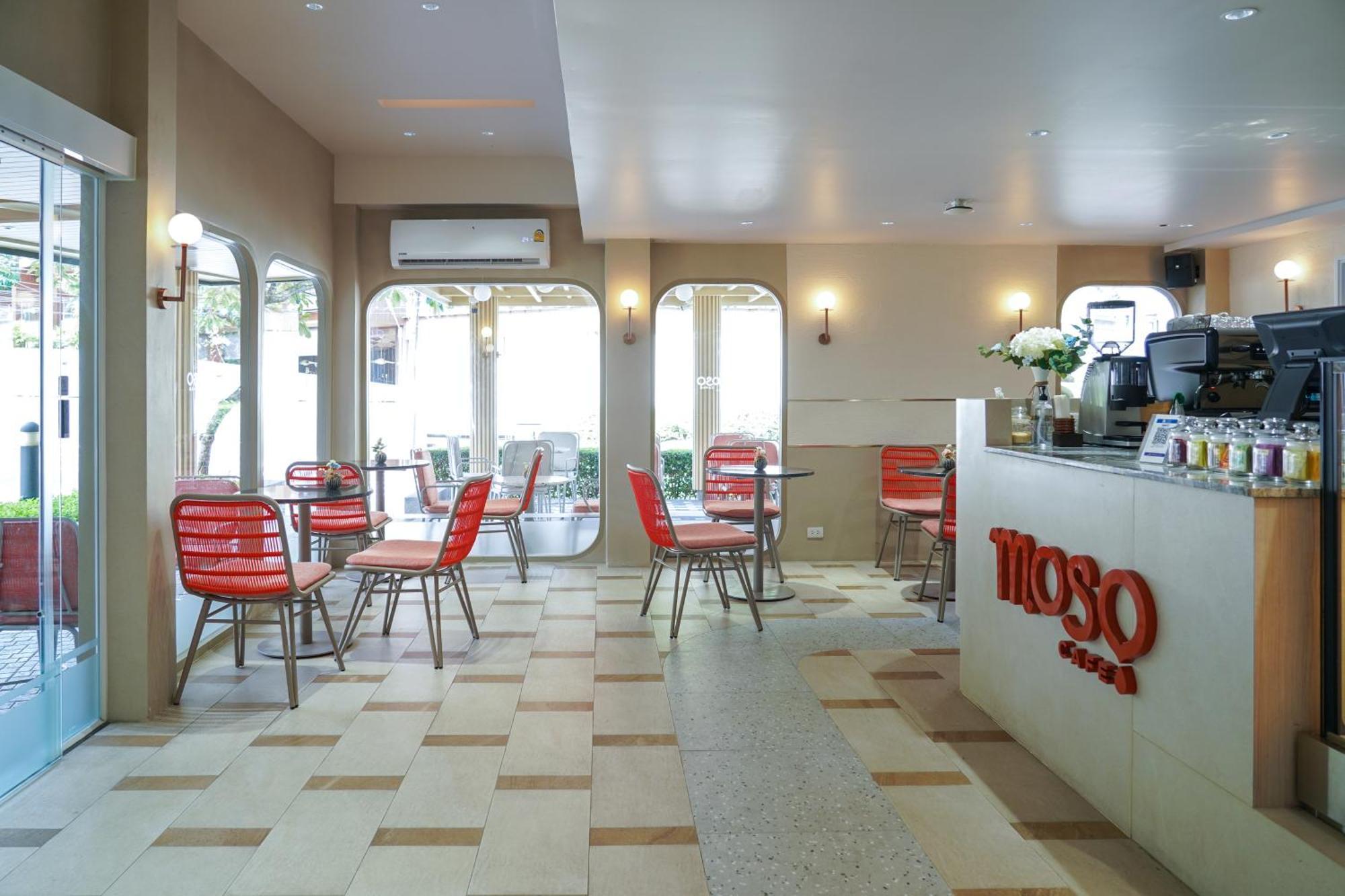Kc Grande Resort Κο Τσανγκ Εξωτερικό φωτογραφία Interior of a TULLY'S COFFEE store